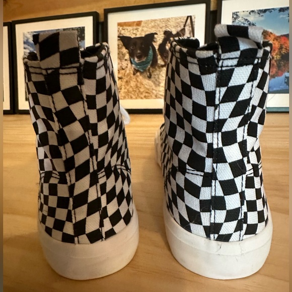 Torrid high top checkered sneakers - Sz 8WW - Picture 4 of 6